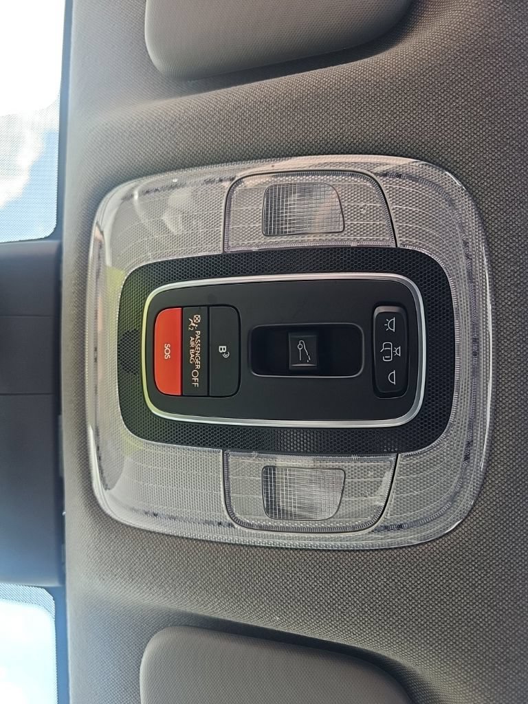 Certified 2025 Hyundai Elantra SEL FWD image 25