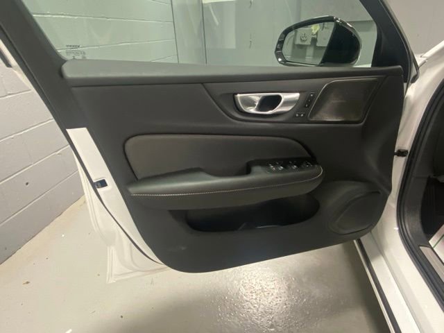 Used 2024 Volvo S60 T8 Ultimate image 7
