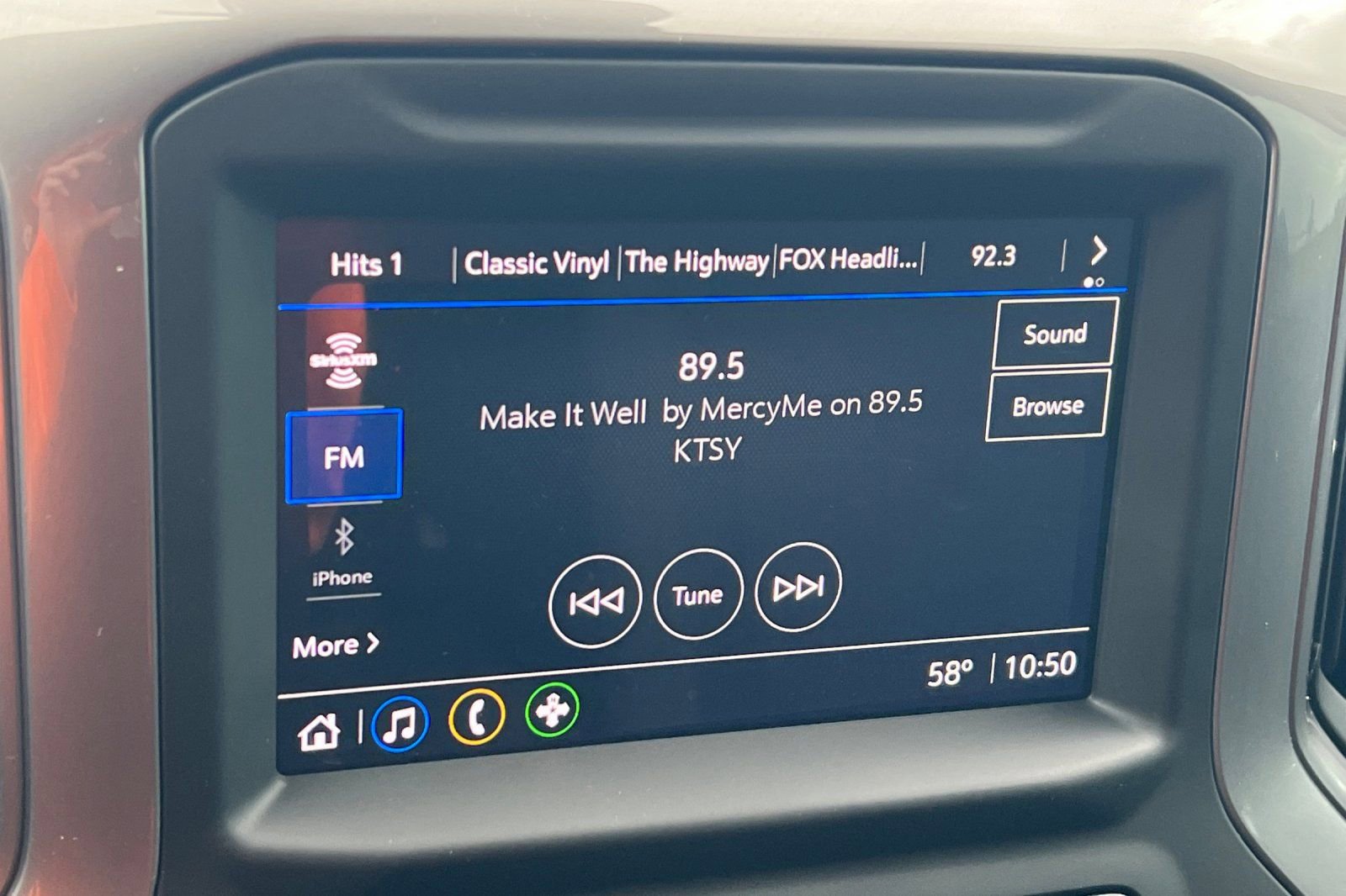 Used 2023 Chevrolet Silverado 1500 Custom AWD/4WD image 17