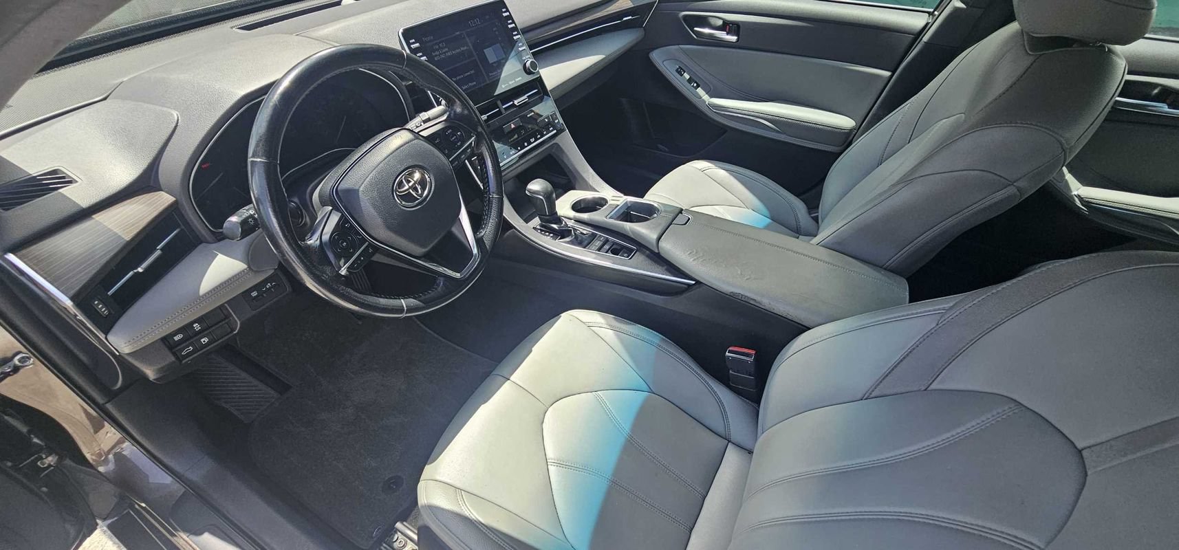 Used 2019 Toyota Avalon XLE w/ Moonroof Package FWD image 16