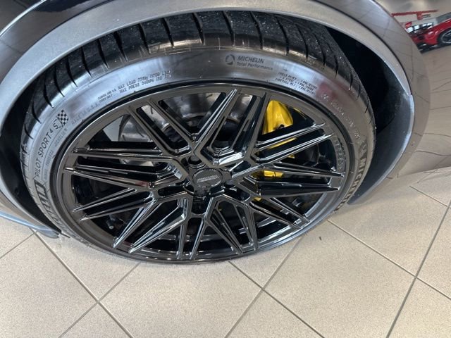 Used 2016 Chevrolet Corvette Z06 w/ 2LZ Preferred Equipment Group RWD image 10