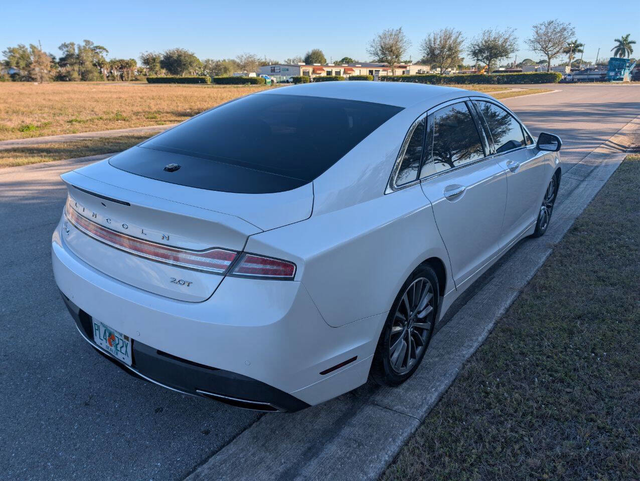 Used 2018 Lincoln MKZ Premiere image 6
