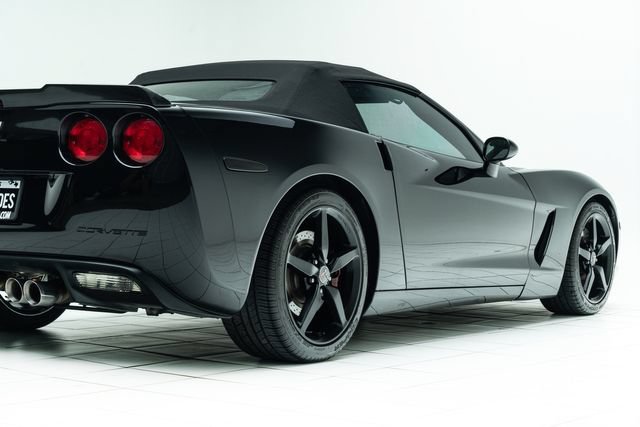 Used 2010 Chevrolet Corvette Convertible w/ Preferred Equipment Group RWD image 13