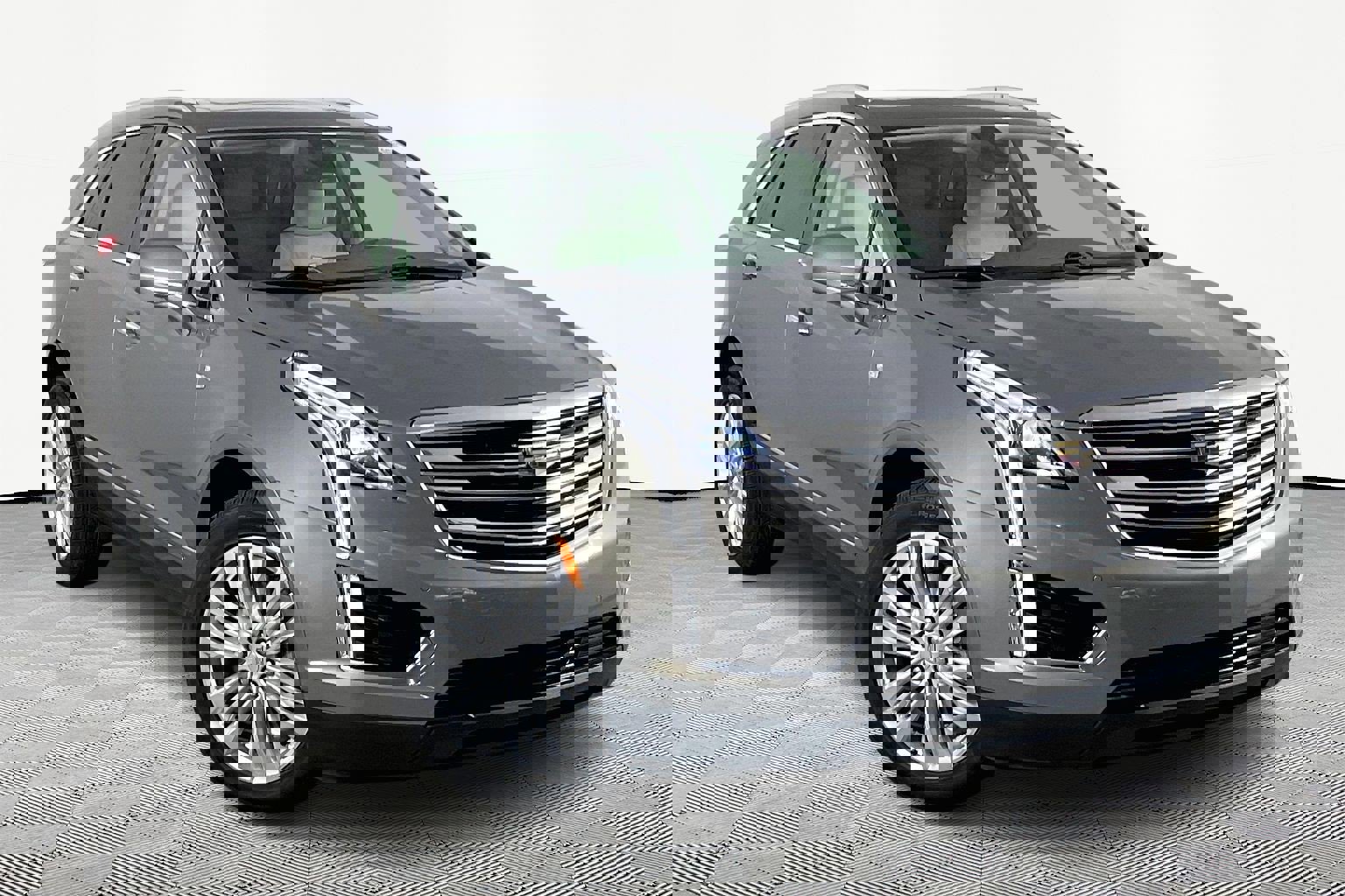 Used 2017 Cadillac XT5 Premium Luxury image 4