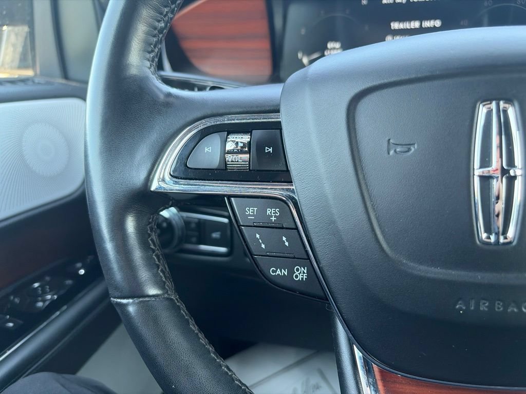 Used 2020 Lincoln Navigator Reserve w/ Luxury Package AWD/4WD image 19