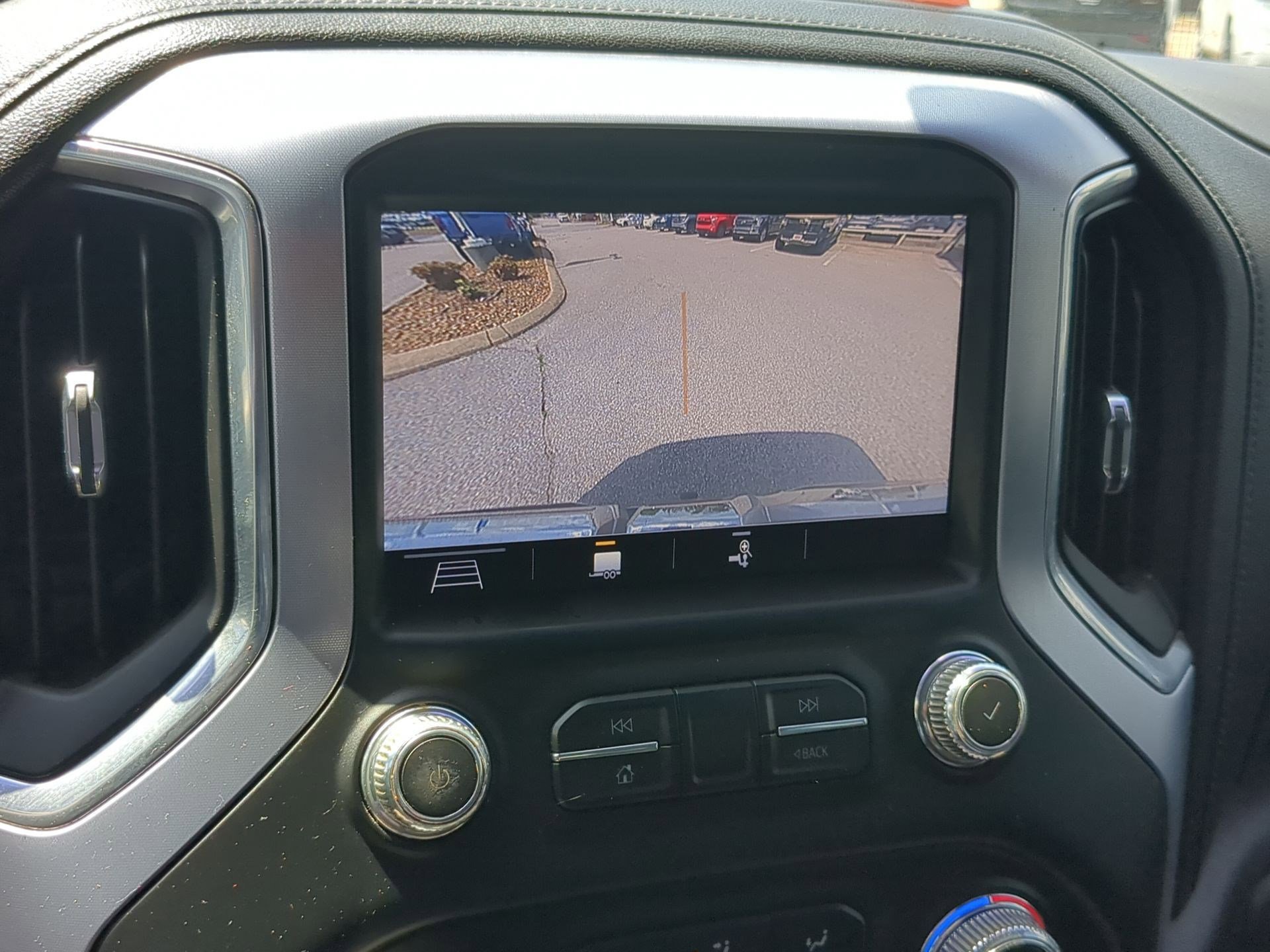 Used 2019 GMC Sierra 1500 SLT w/ SLT Premium Plus Package AWD/4WD image 15