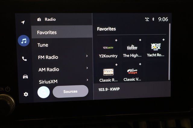 Used 2025 Toyota RAV4 XLE image 23