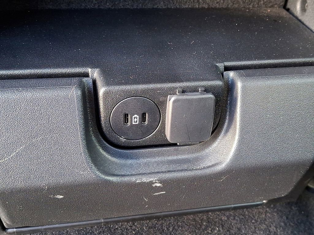 Used 2025 Ford F150 XLT w/ Equipment Group 301A Standard image 11