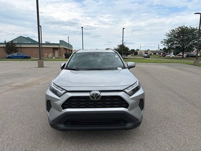 Used 2025 Toyota RAV4 XLE w/ Convenience Package FWD image 11