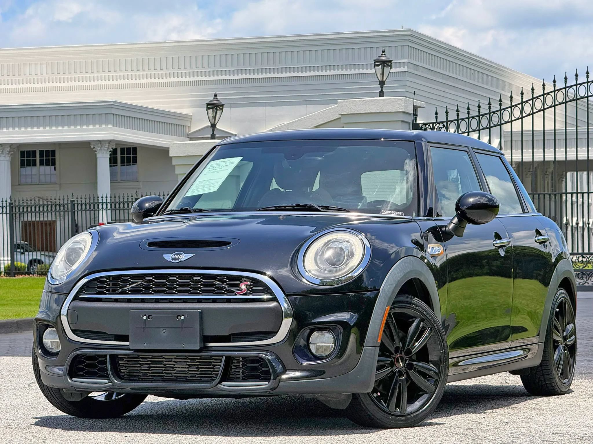 Used 2016 MINI Cooper S FWD image 2