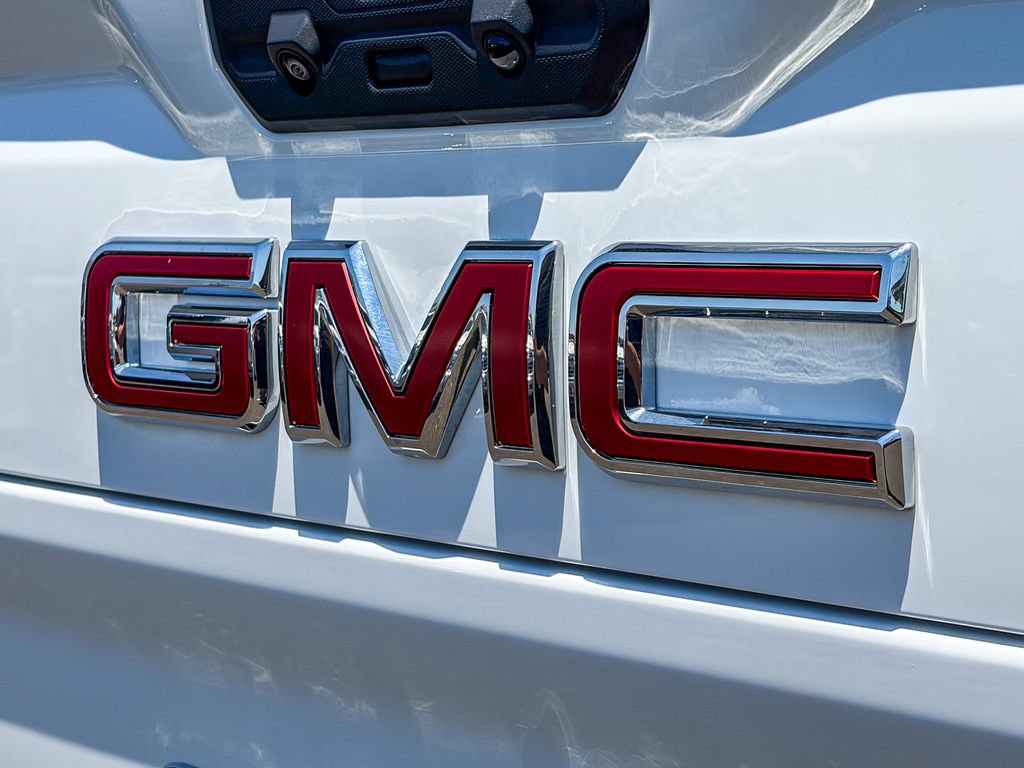 Certified 2025 GMC Sierra 2500 AT4 w/ AT4 Premium Plus Package AWD/4WD image 9