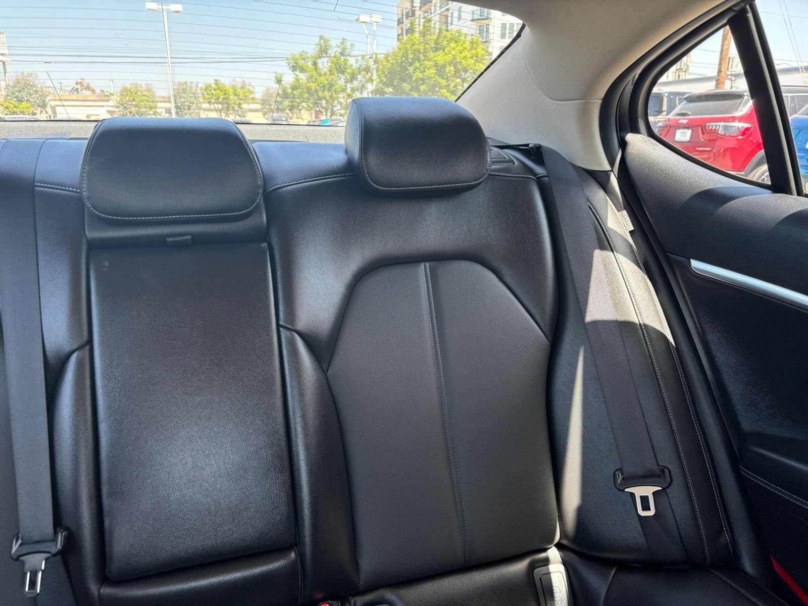 Used 2026 Genesis G70 2.5T RWD image 33