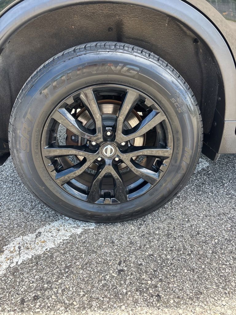 Used 2017 Nissan Rogue SV AWD/4WD image 12