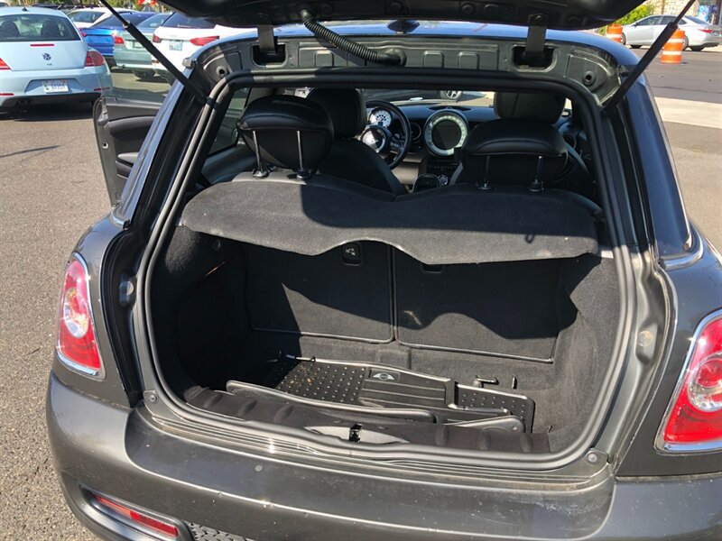 Used 2011 MINI Cooper S FWD image 8