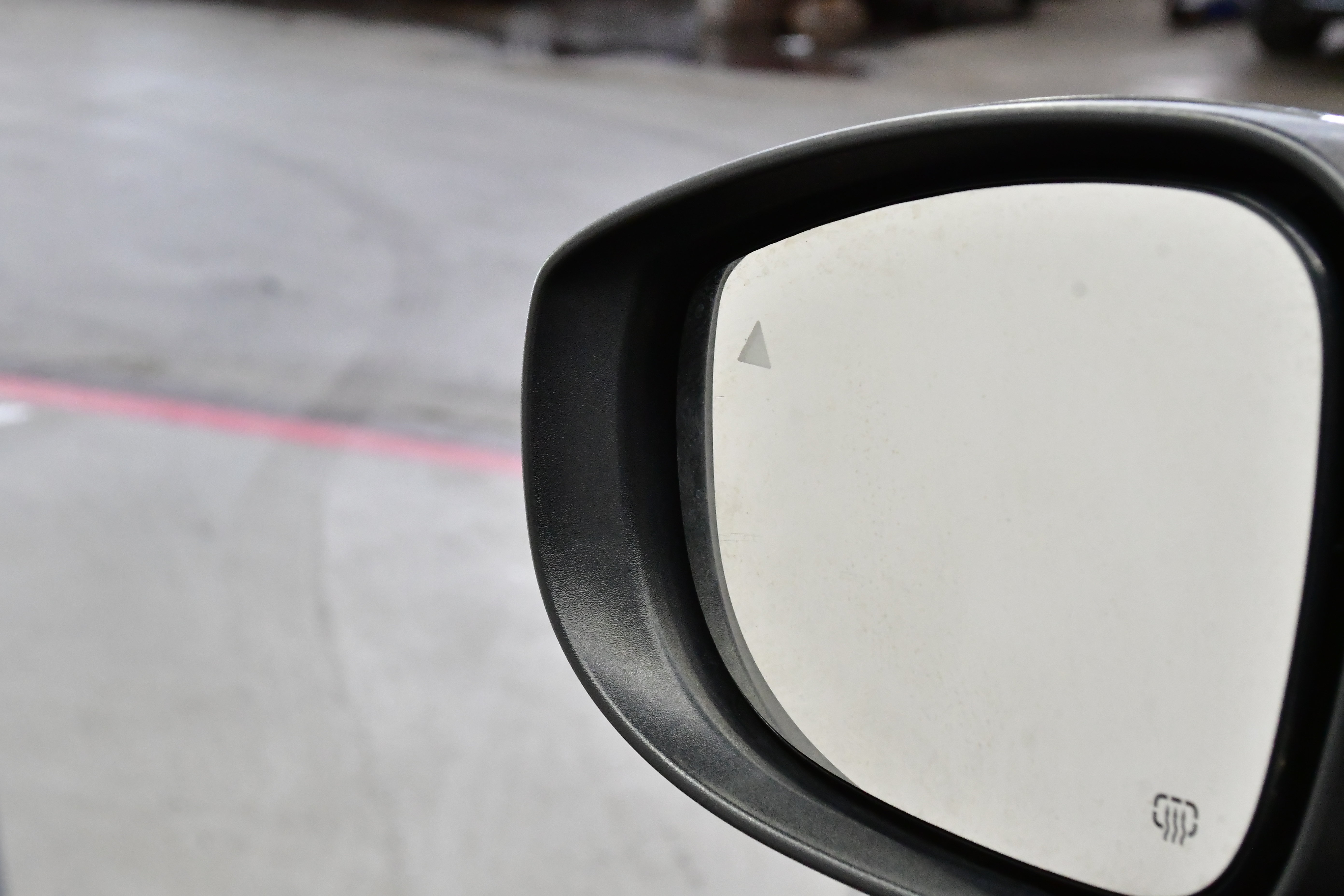 Used 2023 Chrysler Pacifica Touring-L FWD image 17
