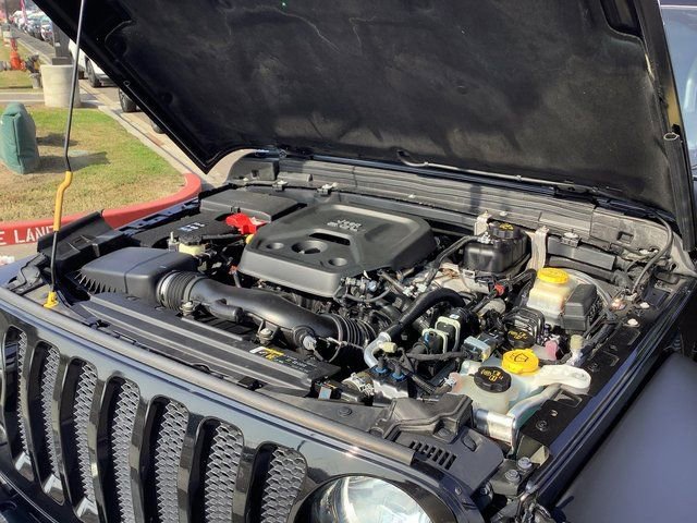 Used 2018 Jeep Wrangler Unlimited Sport S image 41