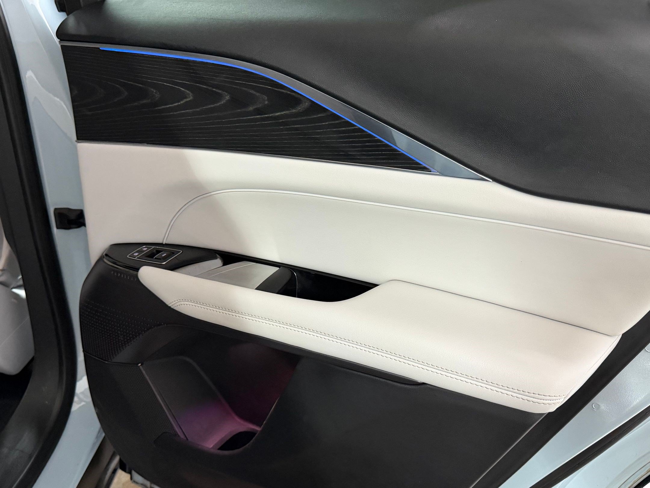 Certified 2024 Cadillac Lyriq Luxury RWD image 43