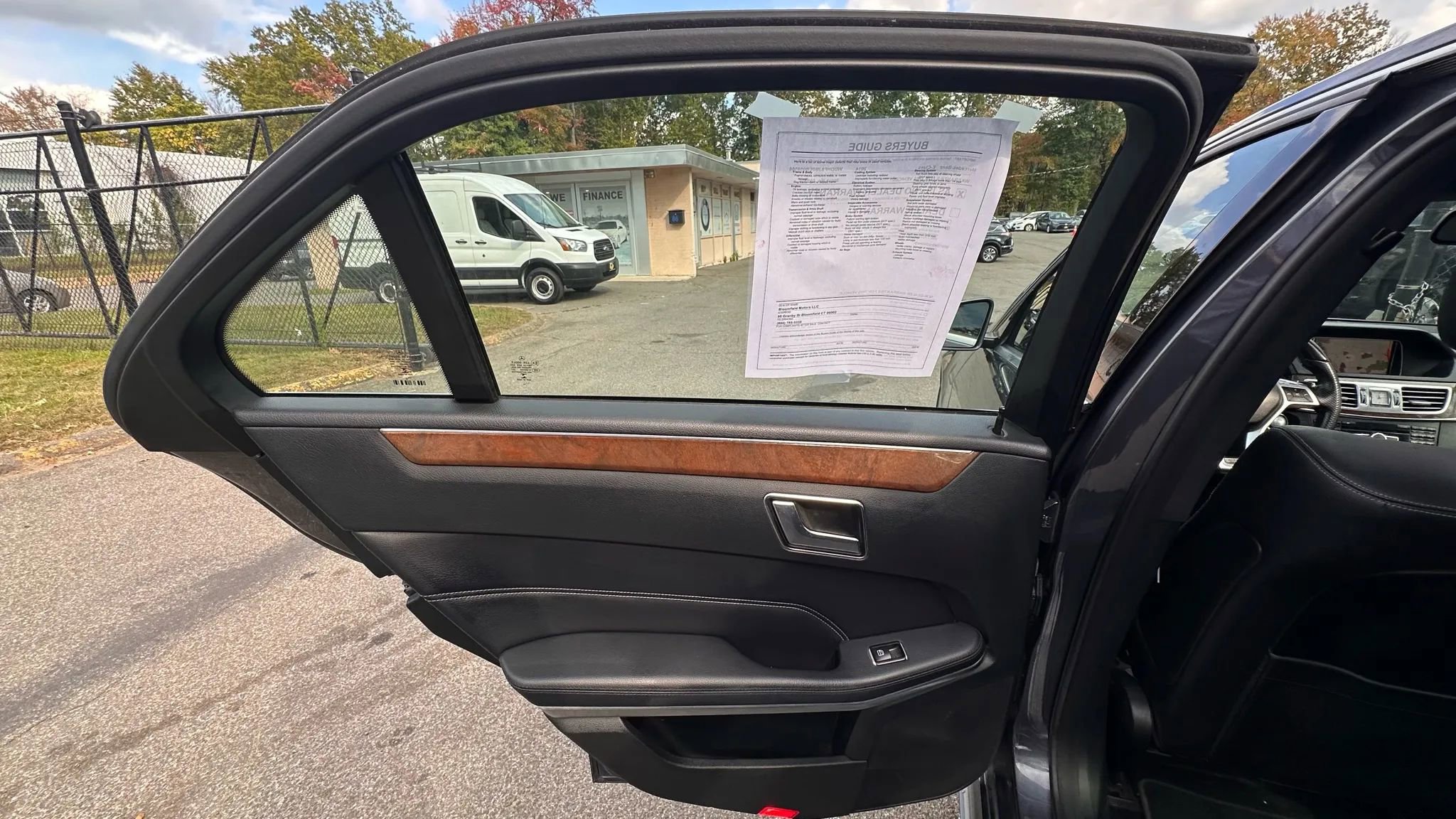 Used 2014 Mercedes-Benz E 350 4MATIC Sedan image 25