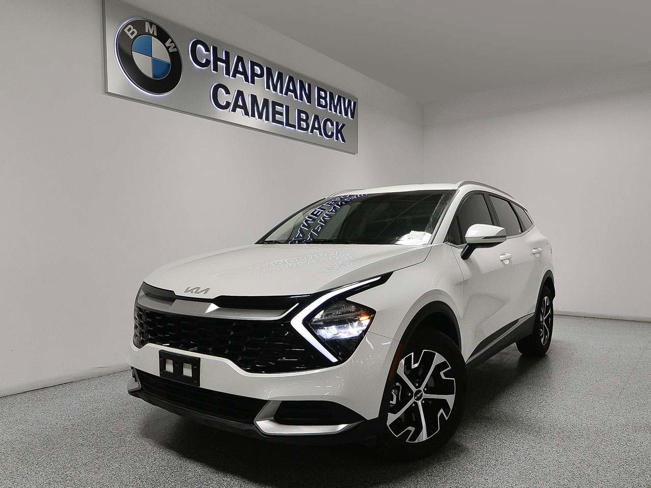 Used 2023 Kia Sportage EX image 1