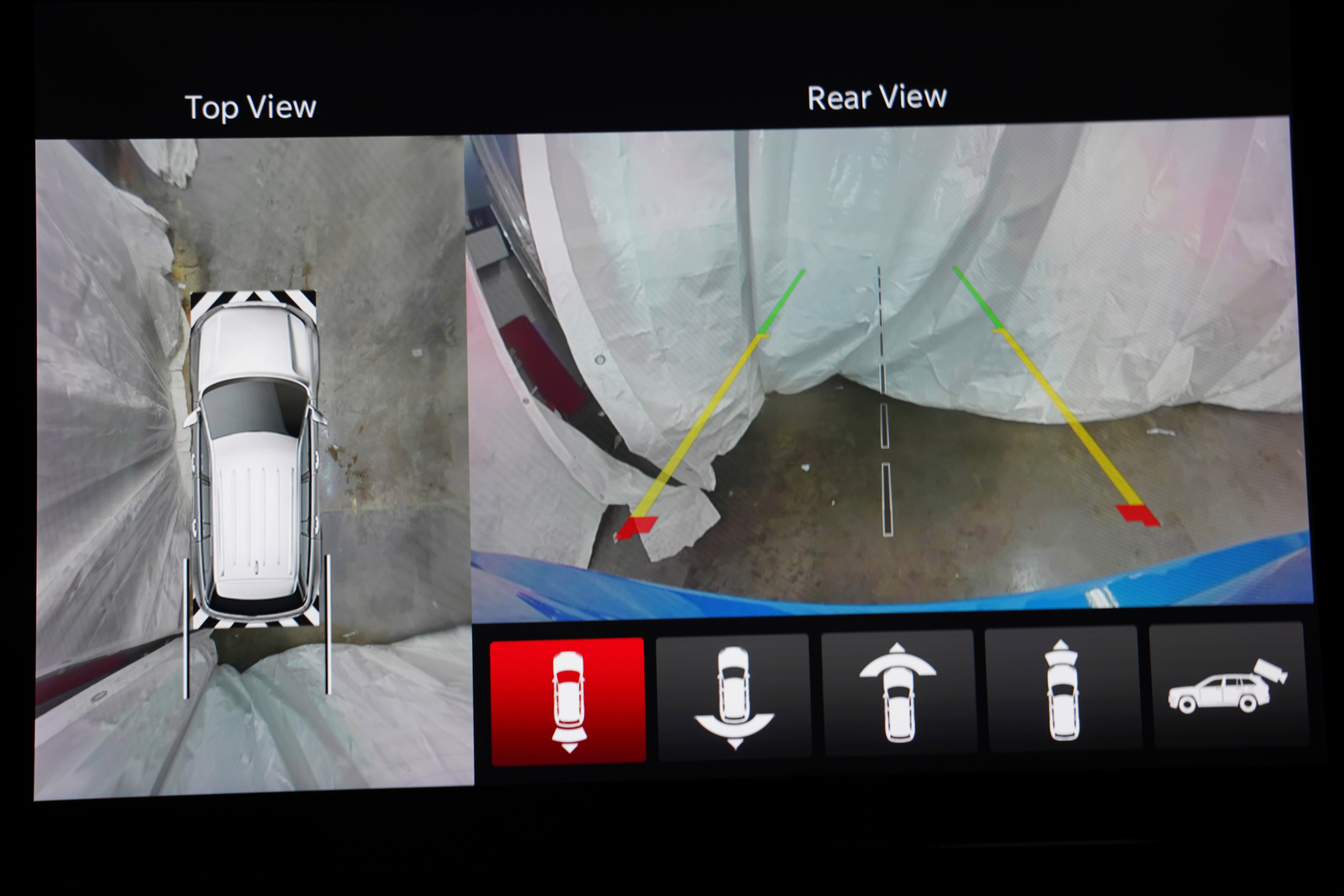 Used 2023 Jeep Grand Cherokee Overland w/ Advanced Protech Group III image 9