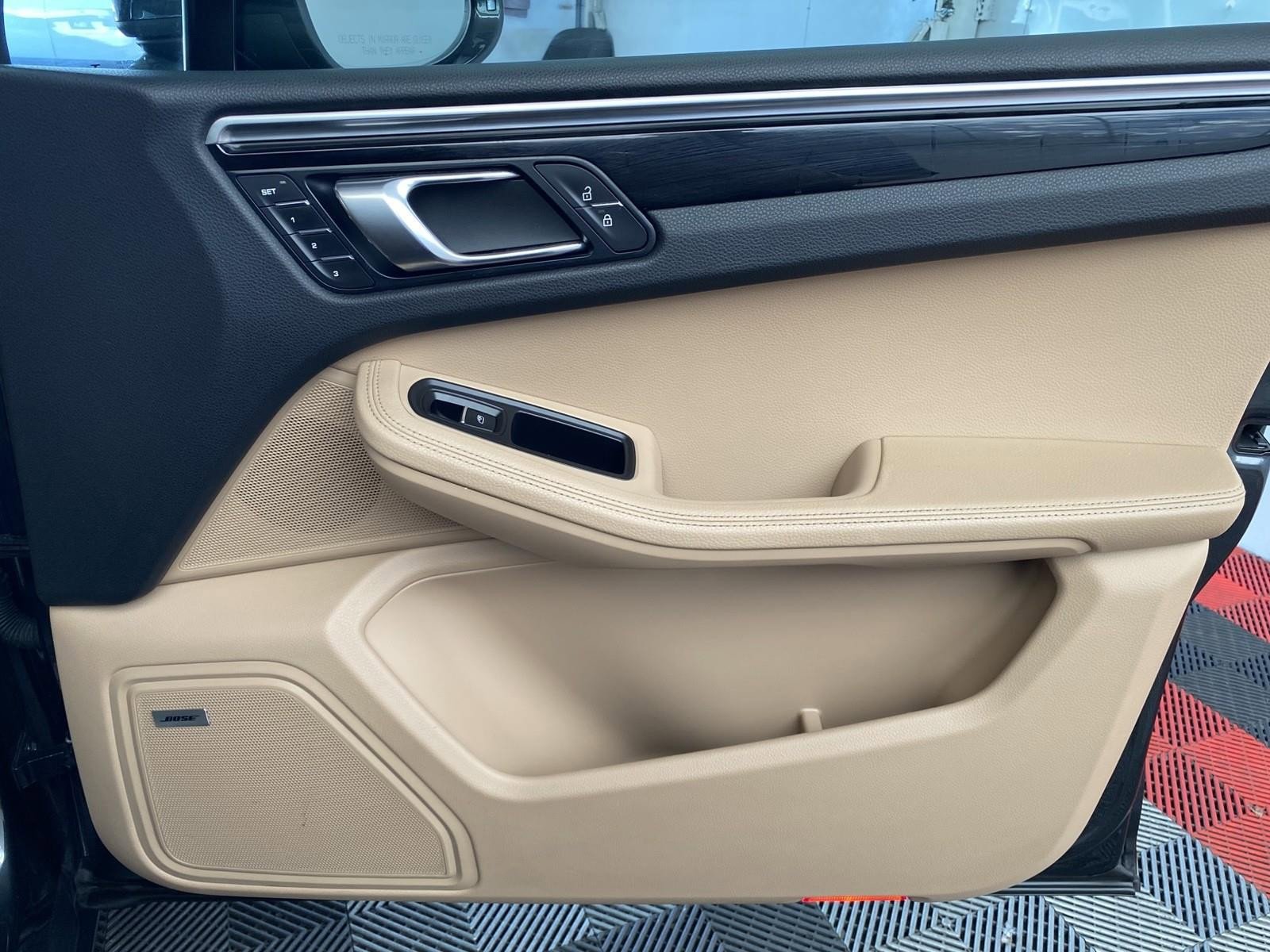 Used 2019 Porsche Macan S image 7