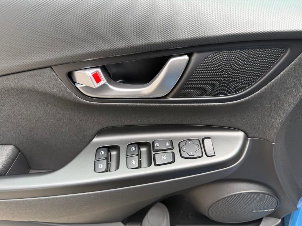 Certified 2023 Hyundai Kona Limited image 12