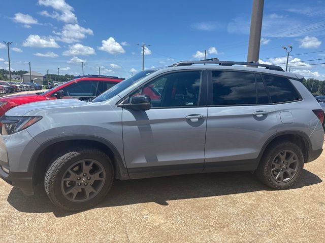 Used 2024 Honda Passport TrailSport image 4