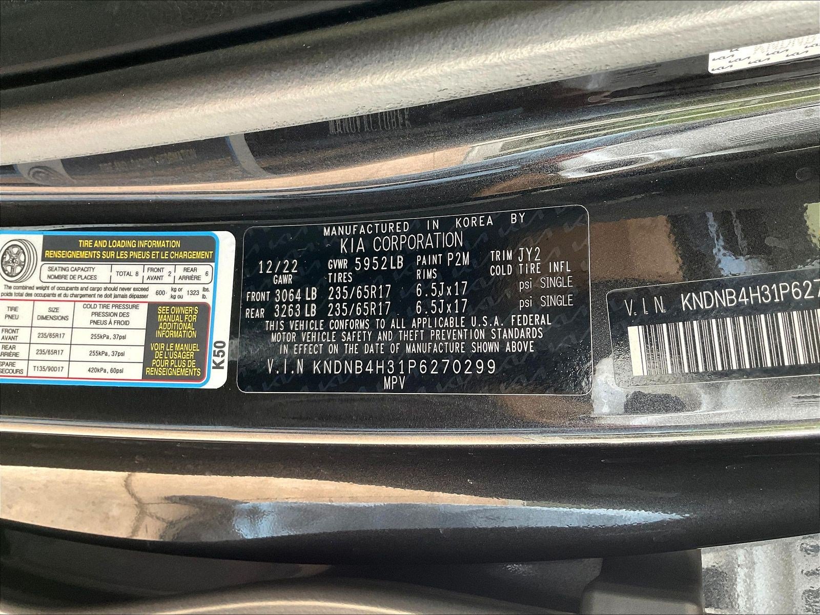 Used 2023 Kia Carnival LX FWD image 18
