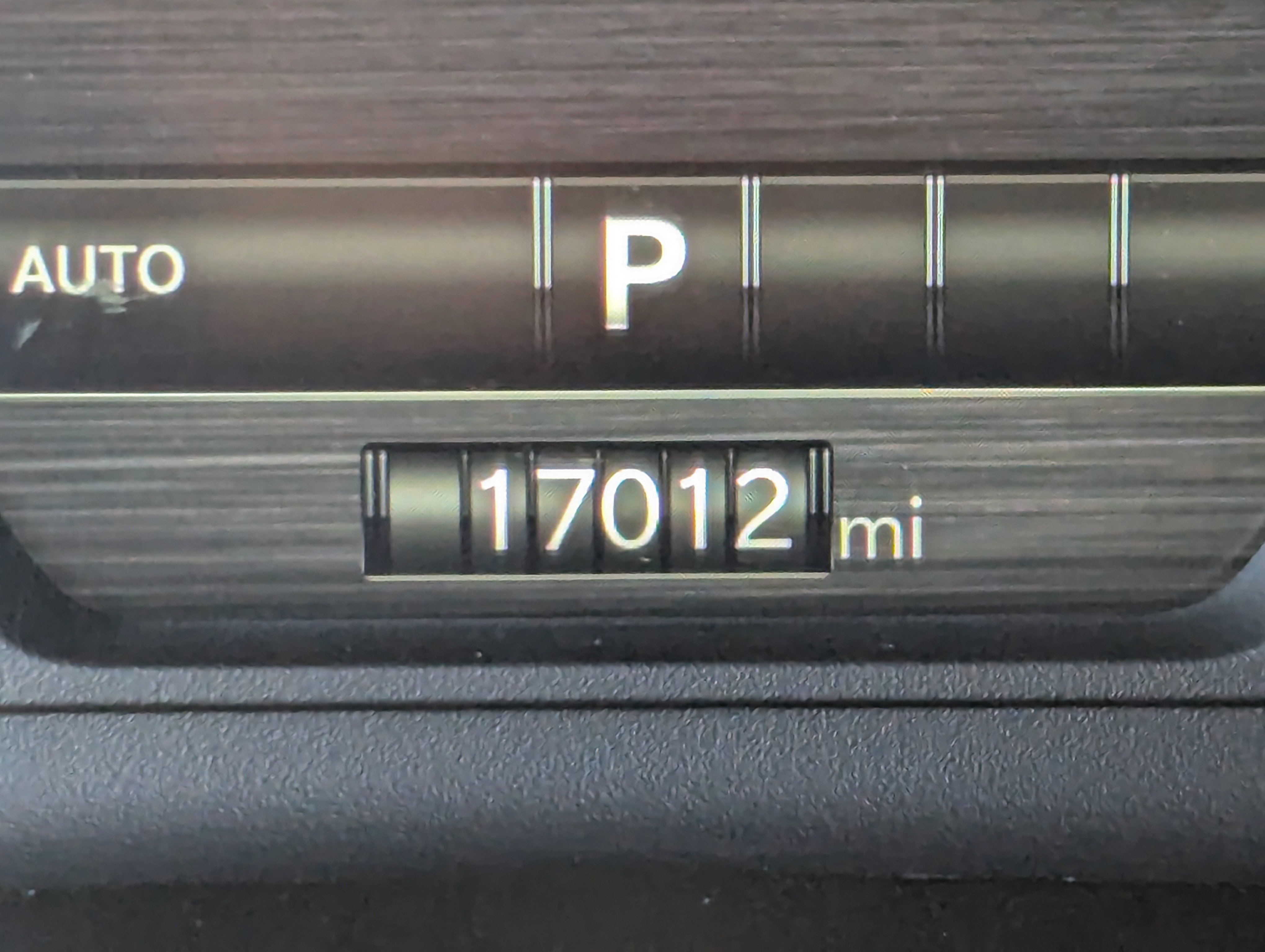 Used 2025 RAM 1500 Laramie w/ Sport Appearance Package image 31