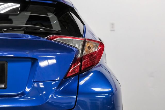 Used 2020 Toyota C-HR LE image 45