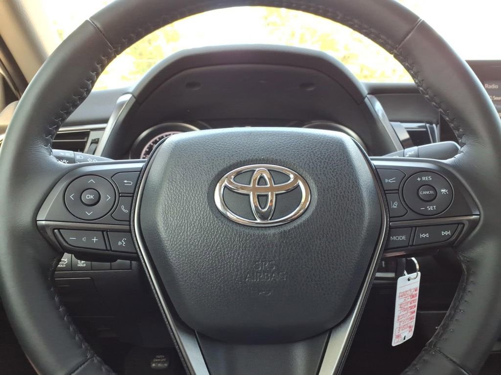 Used 2023 Toyota Camry SE FWD image 27