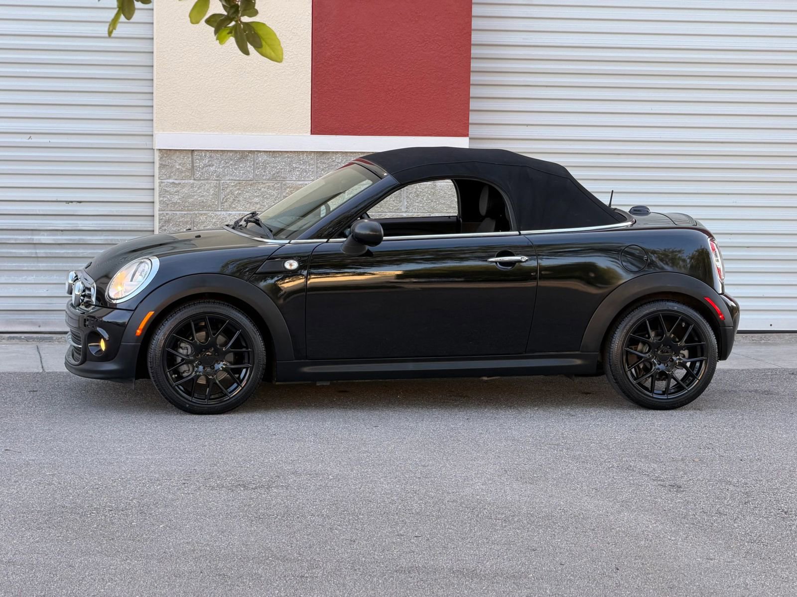 Used 2013 MINI Cooper Roadster FWD image 26