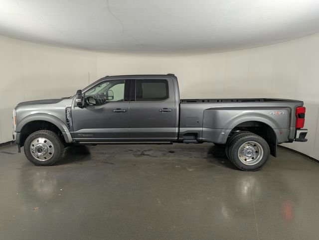 Used 2026 Ford F450 Lariat w/ Camper Package image 5