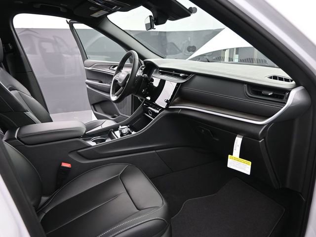 New 2026 Jeep Grand Cherokee L Limited image 24