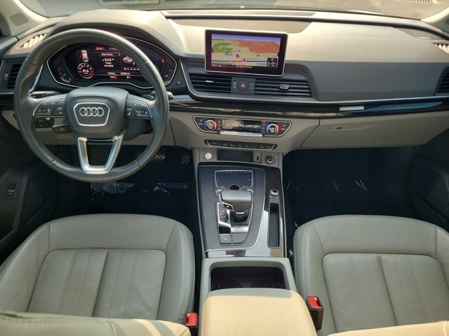 Used 2019 Audi Q5 Prestige w/ Prestige Package AWD/4WD image 2