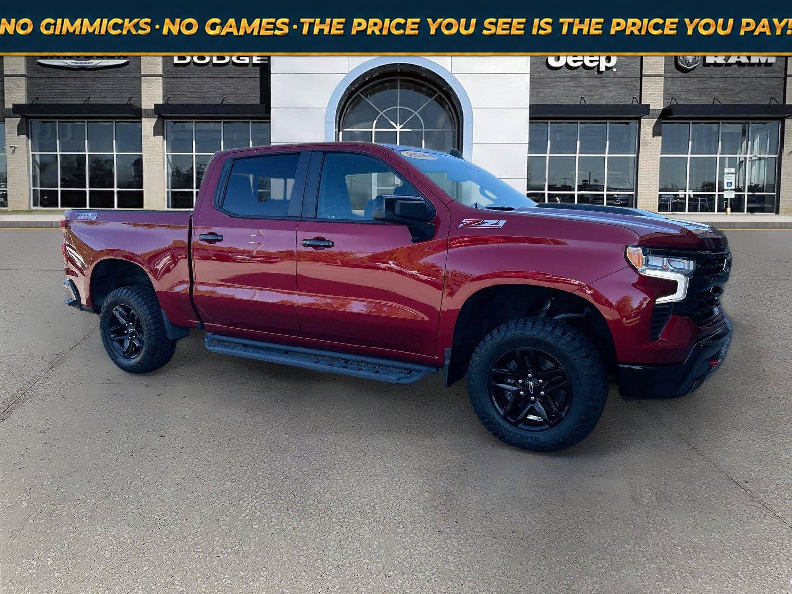 Used 2024 Chevrolet Silverado 1500 LT Trail Boss w/ Convenience Package II AWD/4WD image 1