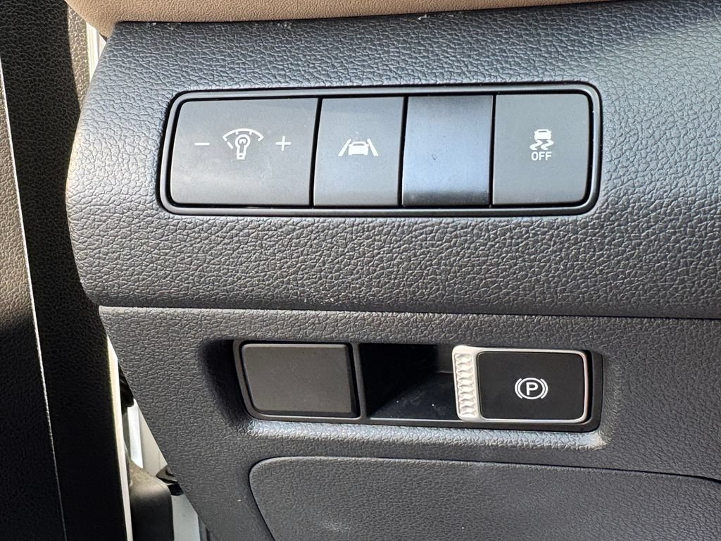 Used 2022 Hyundai Santa Fe SEL FWD image 31