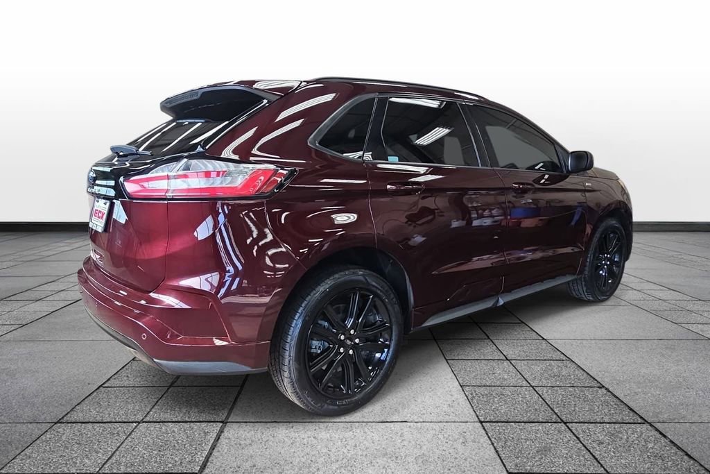 Used 2022 Ford Edge ST-Line AWD/4WD image 5