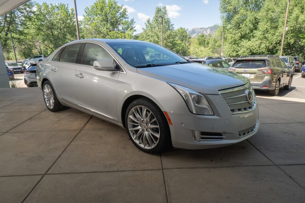 Used 2014 Cadillac XTS Platinum FWD image 2