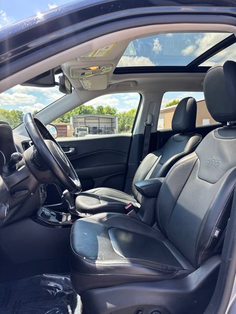 Used 2021 Jeep Compass Limited w/ Sun and Sound Group AWD/4WD image 7