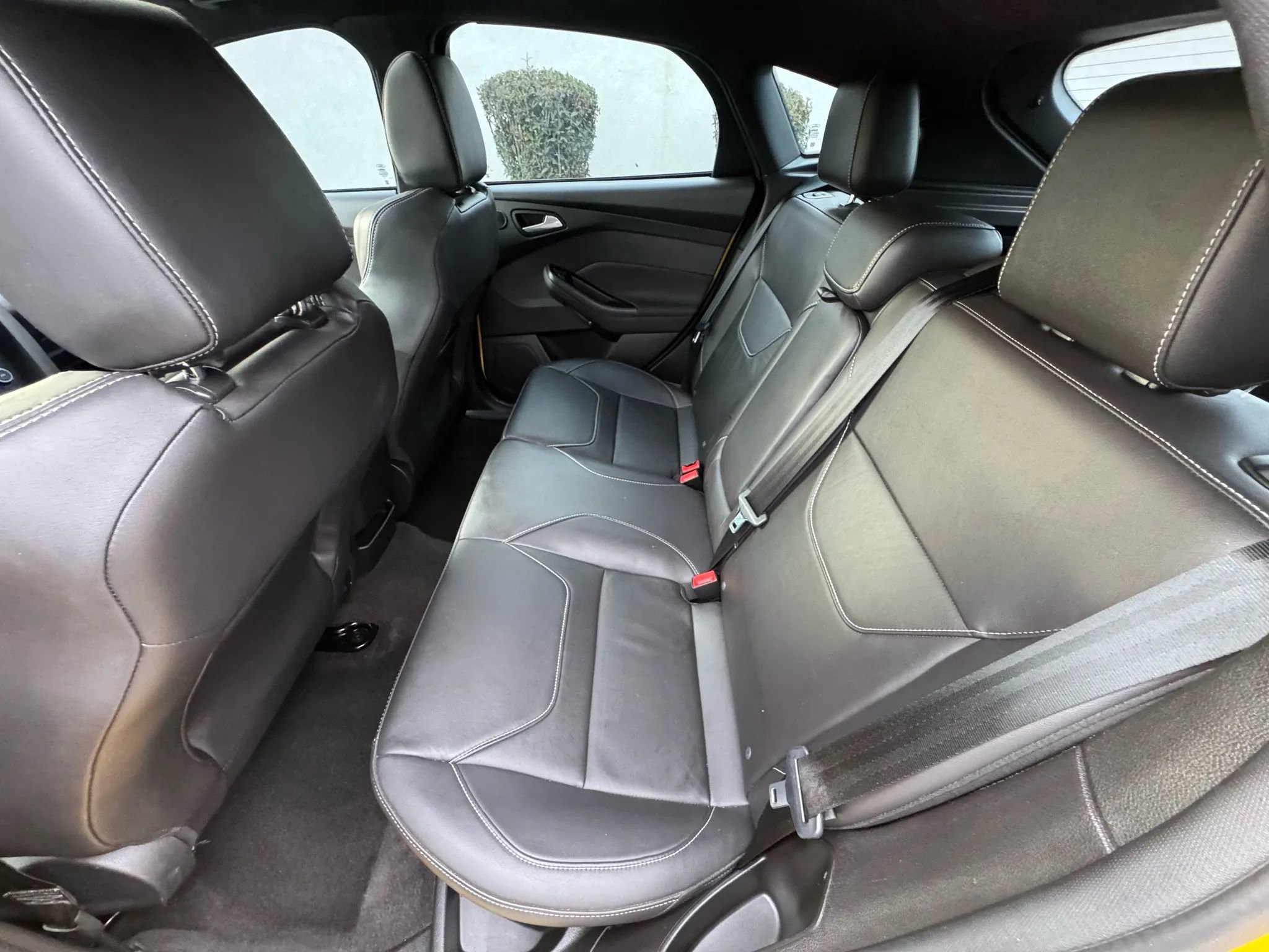 Used 2018 Ford Focus ST w/ Equipment Group 402A FWD image 17