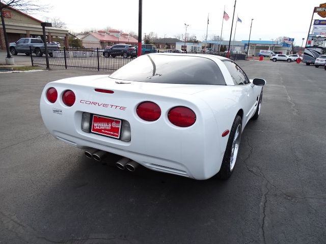 Used 1997 Chevrolet Corvette Coupe image 6