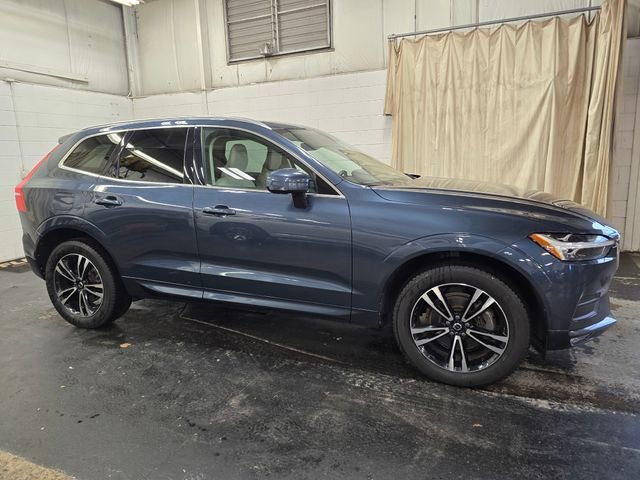 Used 2021 Volvo XC60 T5 Momentum image 5