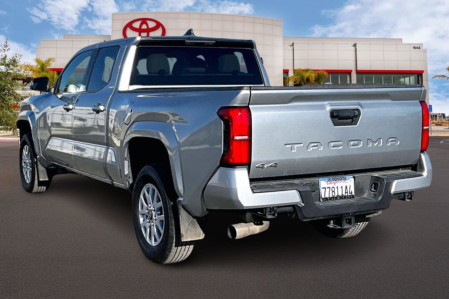 Certified 2024 Toyota Tacoma SR5 image 2