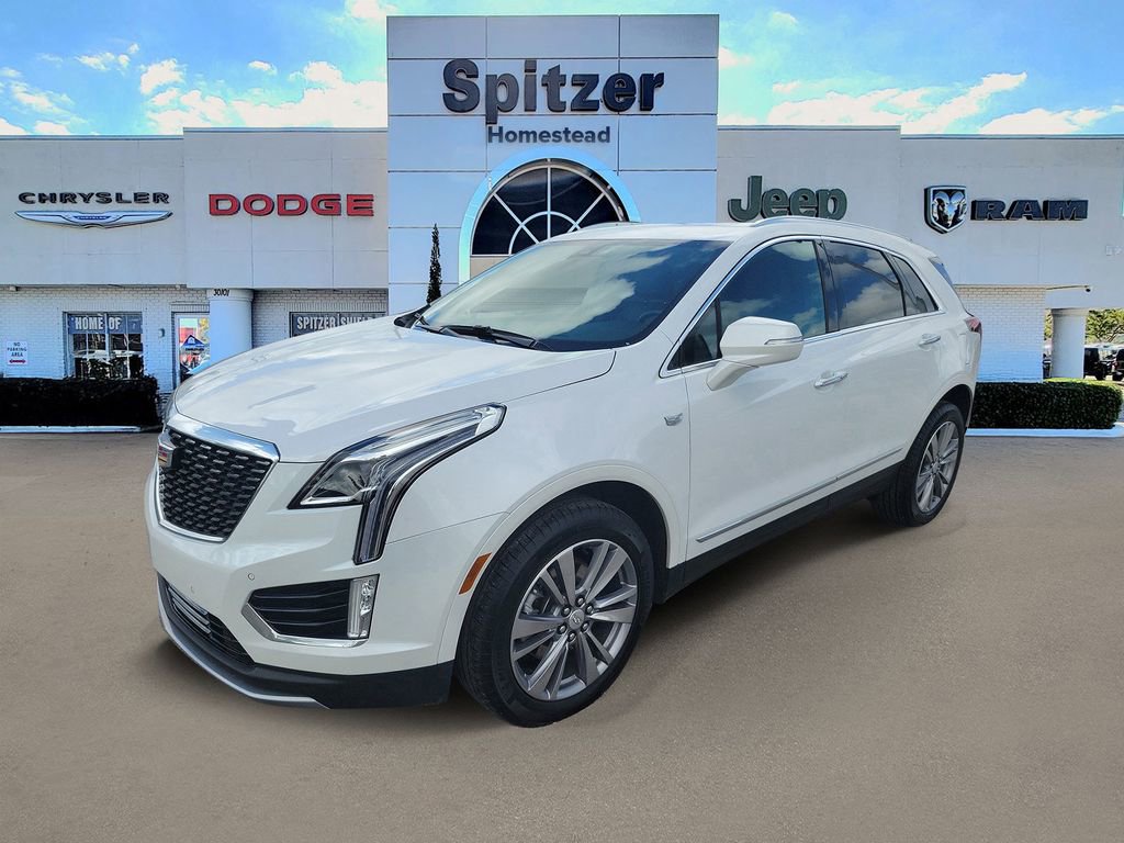 Used 2025 Cadillac XT5 Premium Luxury image 4