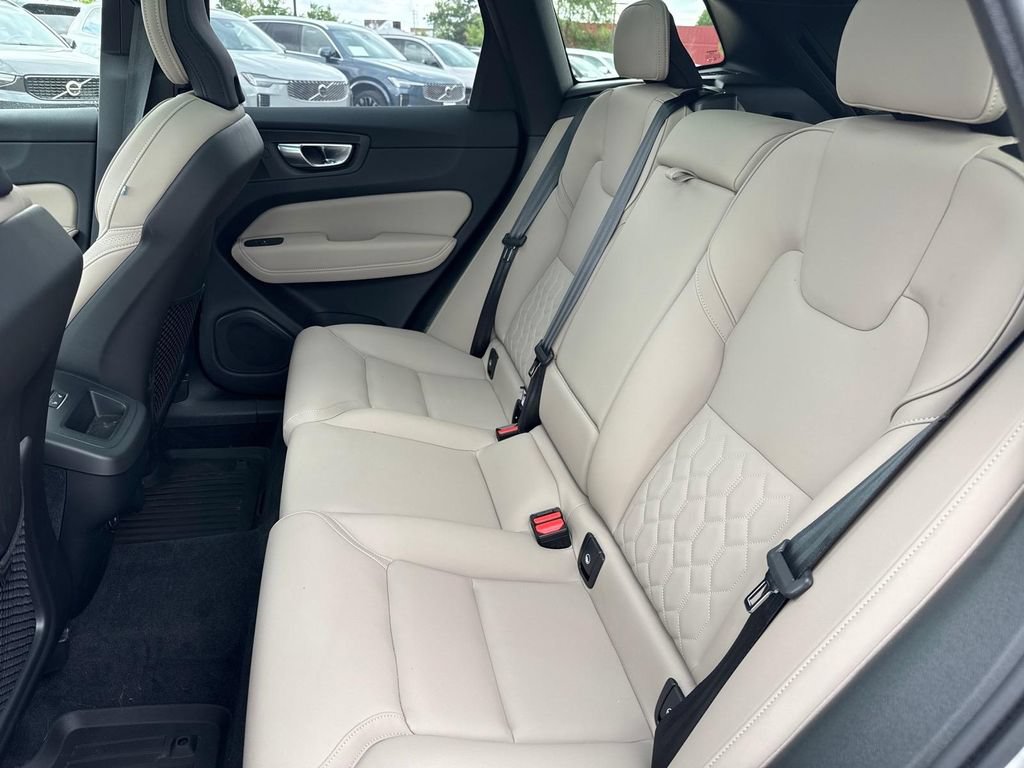Certified 2026 Volvo XC60 B5 Plus w/ Protection Package Premier AWD/4WD image 9