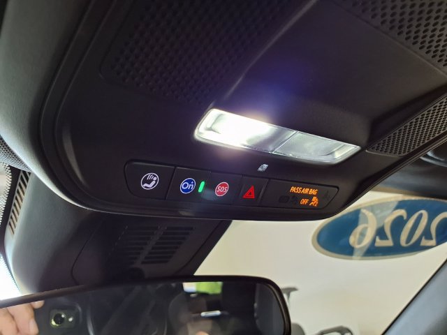Used 2026 Chevrolet Equinox LT AWD/4WD image 13