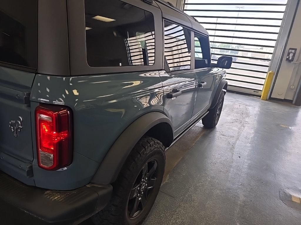 Used 2022 Ford Bronco Black Diamond AWD/4WD image 4