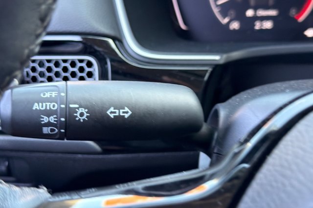 Certified 2024 Honda Civic EX-L image 31