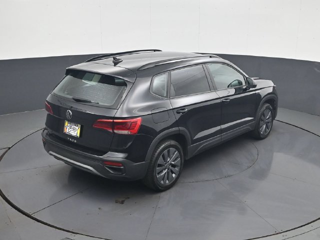 Used 2023 Volkswagen Taos S FWD image 17